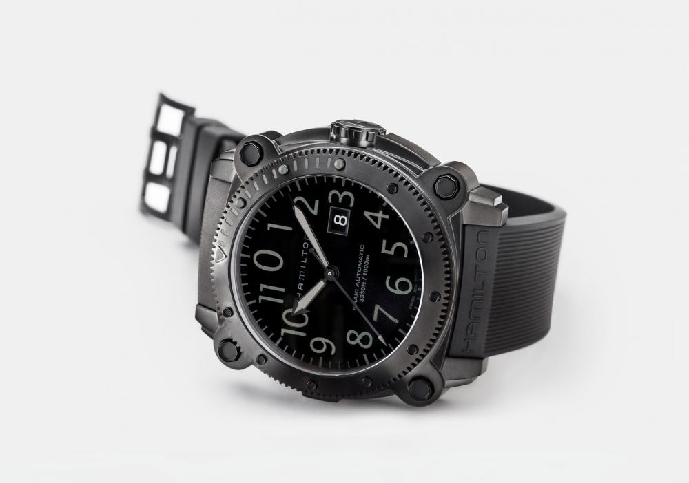 BELOWZERO 1000M AUTO BLK-BLK RUBBER PVD BLK